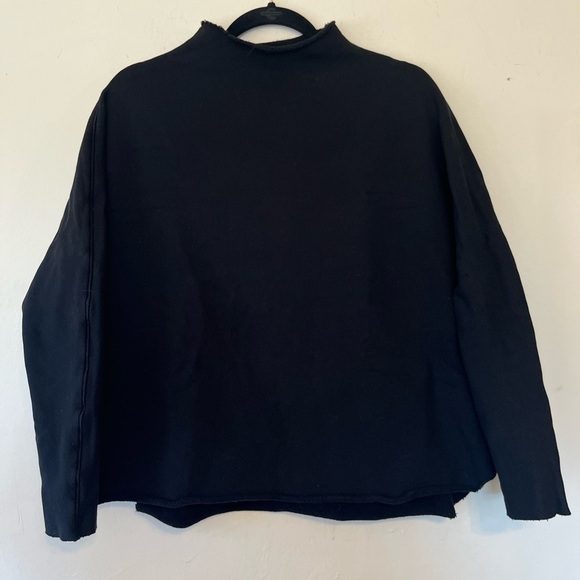 Frank & Eileen Effie Long Sleeve Funnel Neck Caplet Sweatshirt Size S Black - Picture 2 of 5